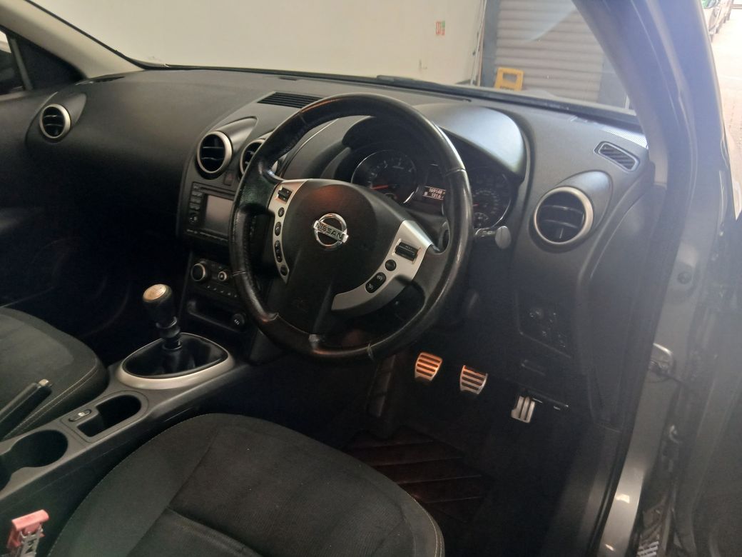 2011 Nissan Qashqai +2