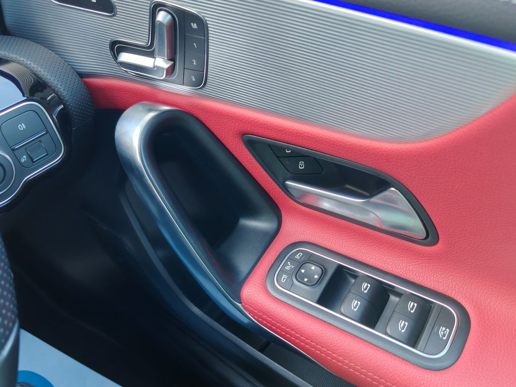 2019 Mercedes-Benz A 180