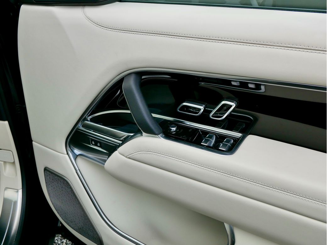 2025 Land Rover Range Rover