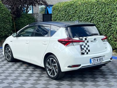2017 Toyota Auris