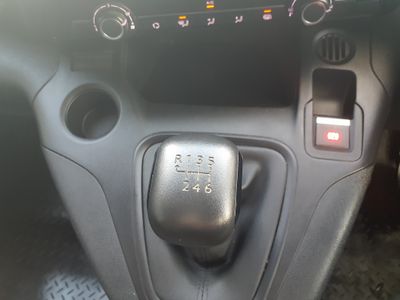 2023 Peugeot Partner