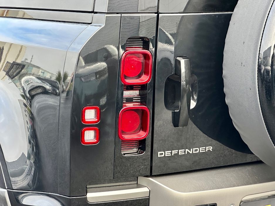 2025 Land Rover Defender