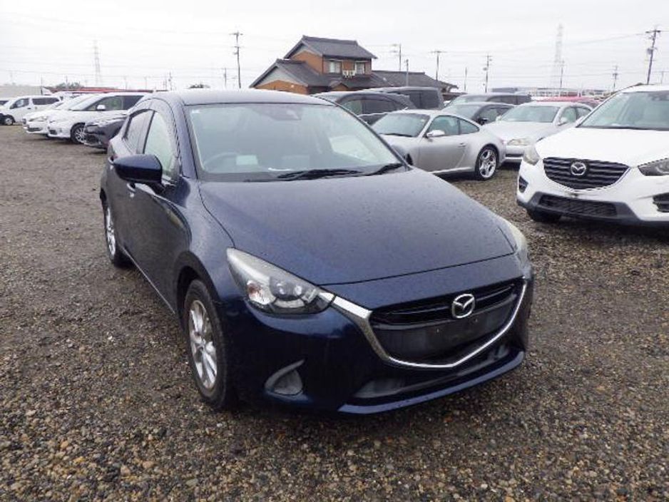 2016 Mazda Demio
