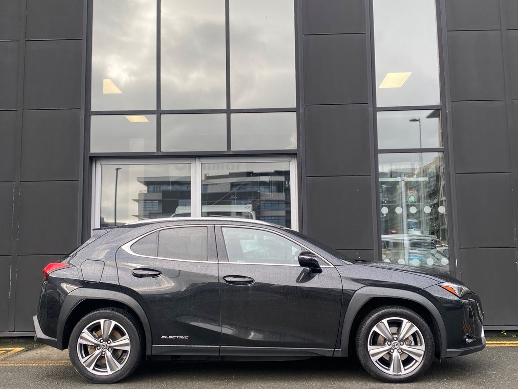 2021 Lexus UX 300e