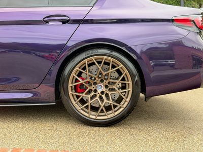 2022 BMW M5