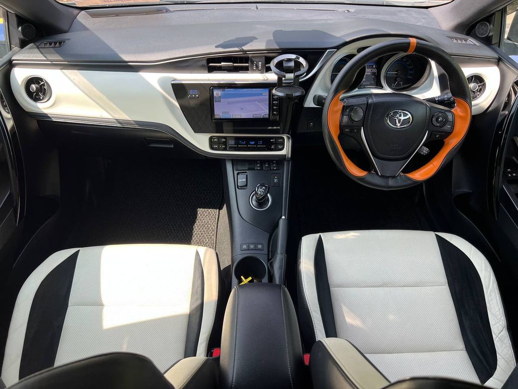 2017 Toyota Auris