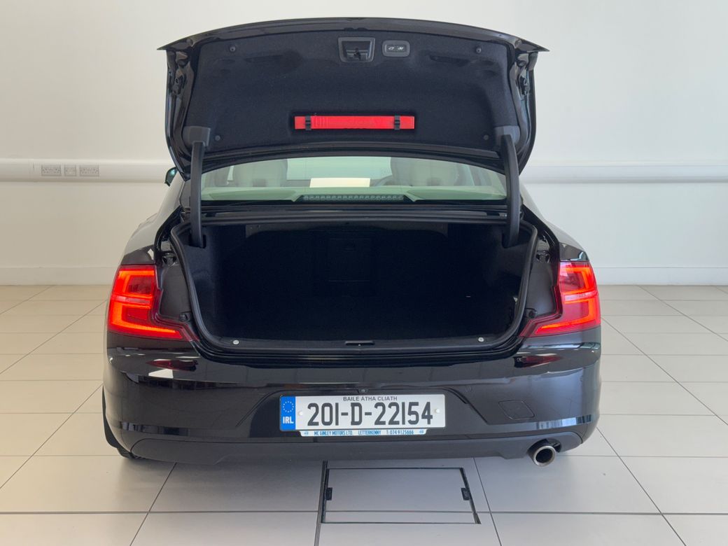 2020 Volvo S90