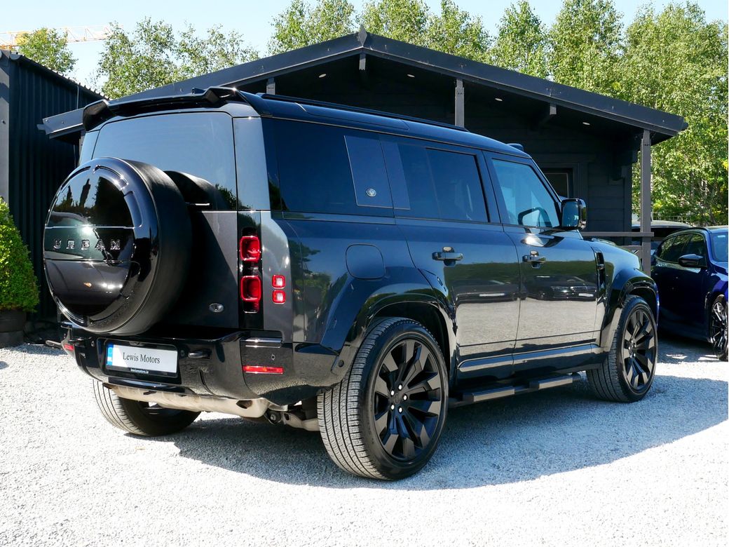 2024 Land Rover Defender 110