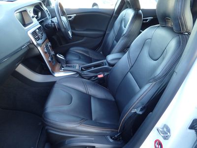 2017 Volvo V40 Cross Country