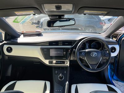 2016 Toyota Auris