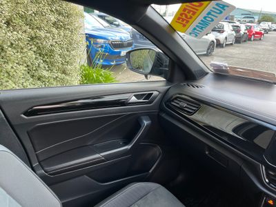 2024 Volkswagen T-Roc