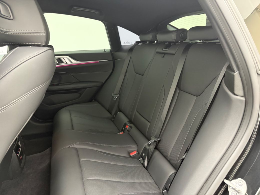 2025 BMW i4