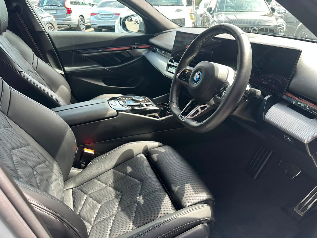 2026 BMW i5