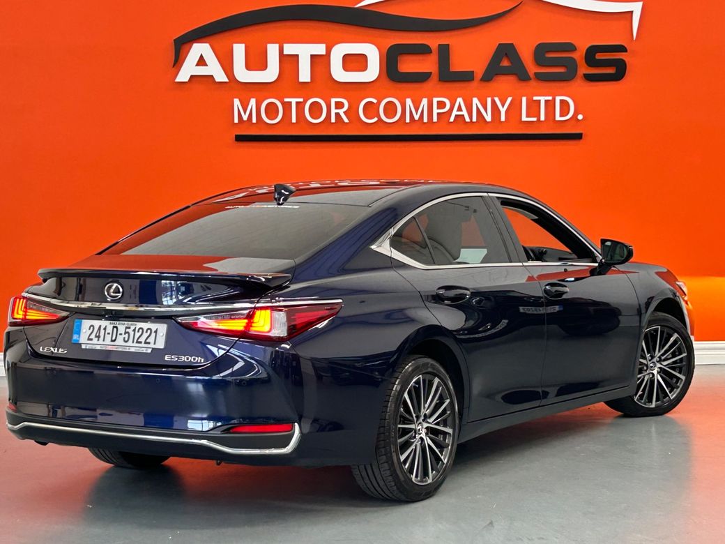 2024 Lexus ES 300h
