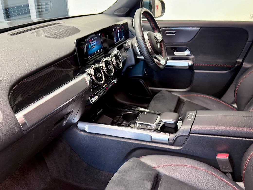 2021 Mercedes-Benz GLB Class