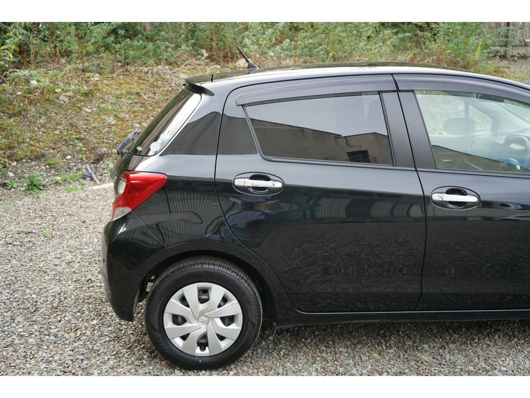 2016 Toyota Vitz