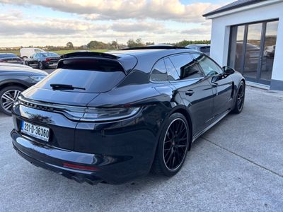 2022 Porsche Panamera