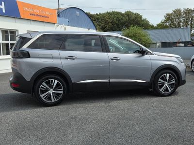 2022 Peugeot 5008