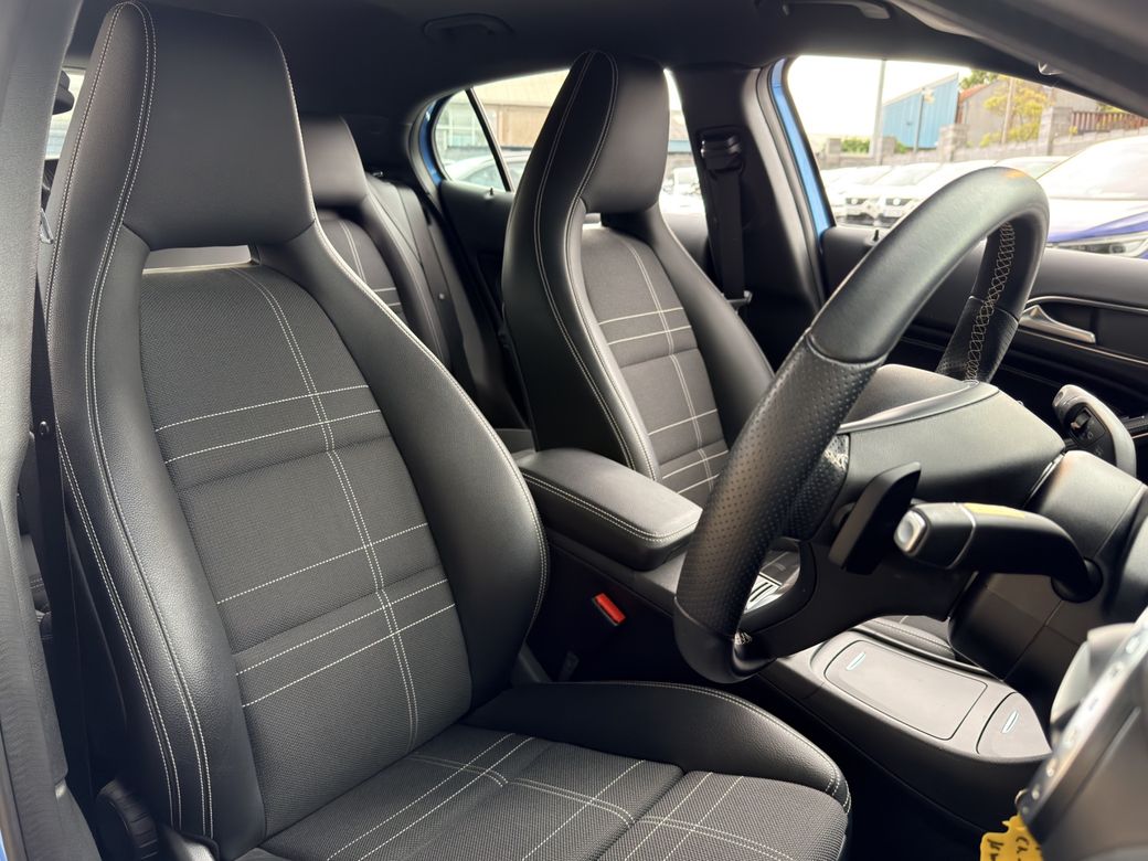 2016 Mercedes-Benz GLA 180