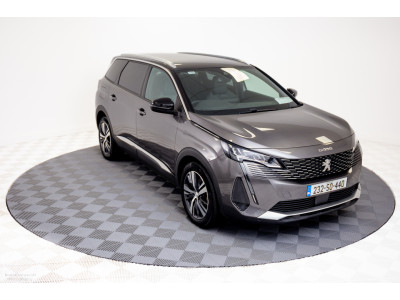 2023 Peugeot 5008