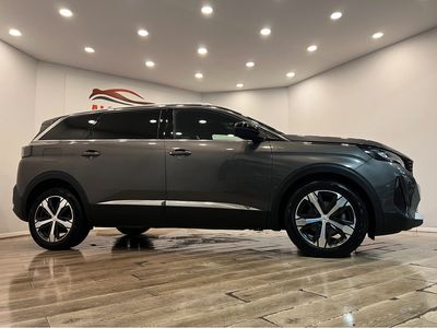 2021 Peugeot 5008
