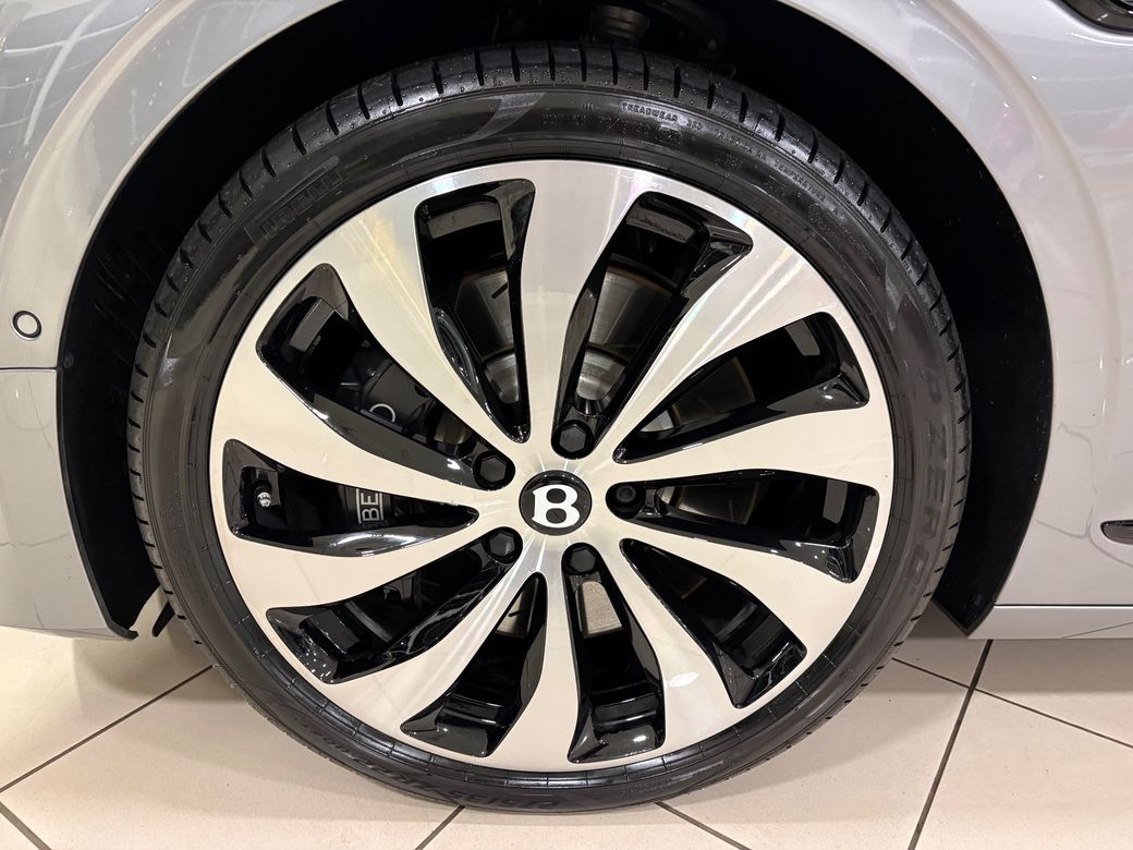 2025 Bentley Flying Spur