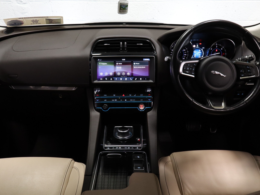 2019 Jaguar F-Pace