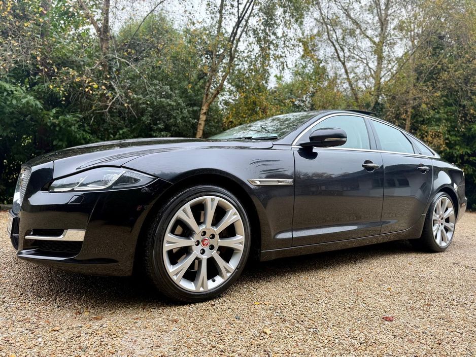 2017 Jaguar XJ