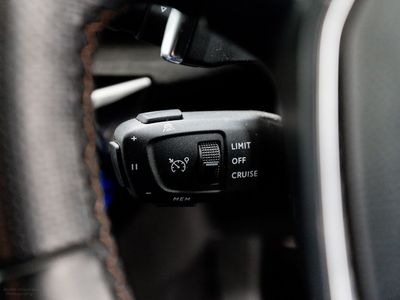 2023 Peugeot 5008