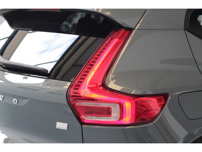 2023 Volvo XC40