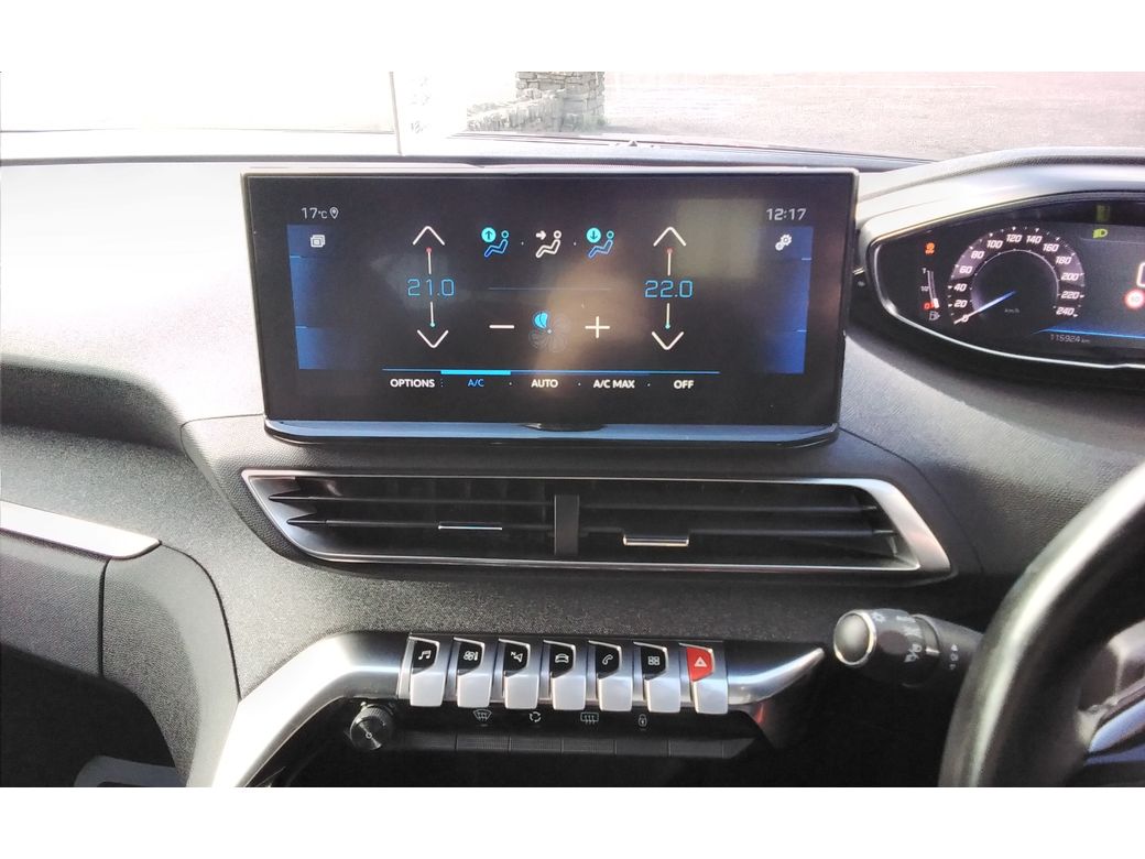 2022 Peugeot 5008