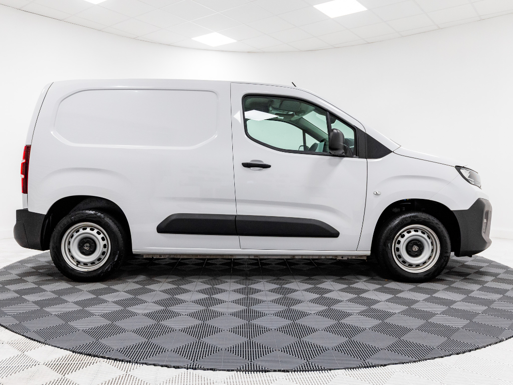 2024 Peugeot Partner