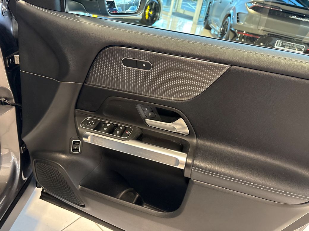 2022 Mercedes-Benz GLB Class