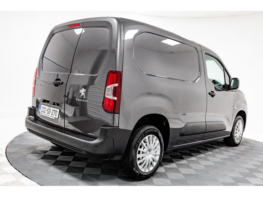 2023 Peugeot Partner