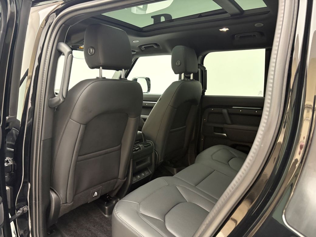 2025 Land Rover Defender