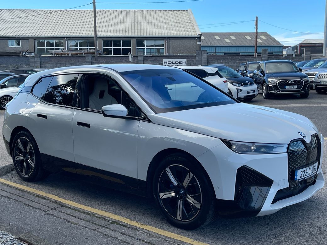 2022 BMW iX