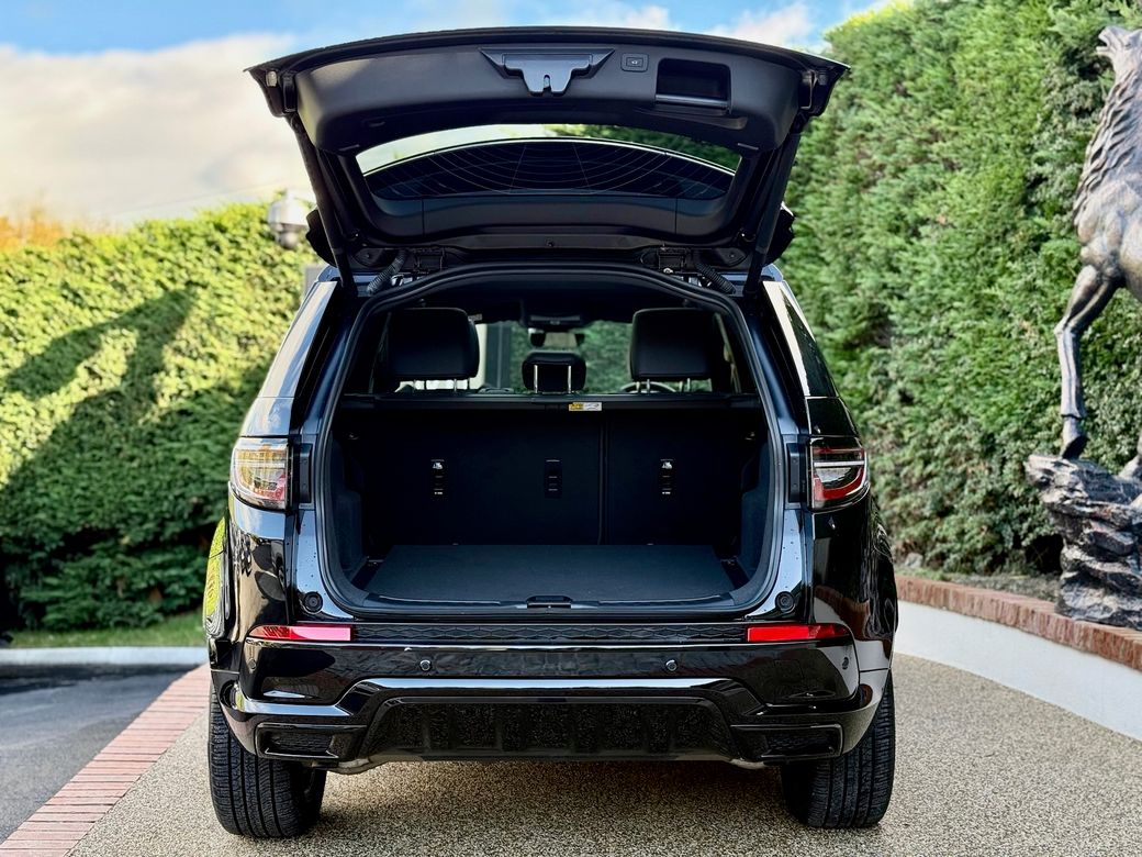 2025 Land Rover Discovery Sport