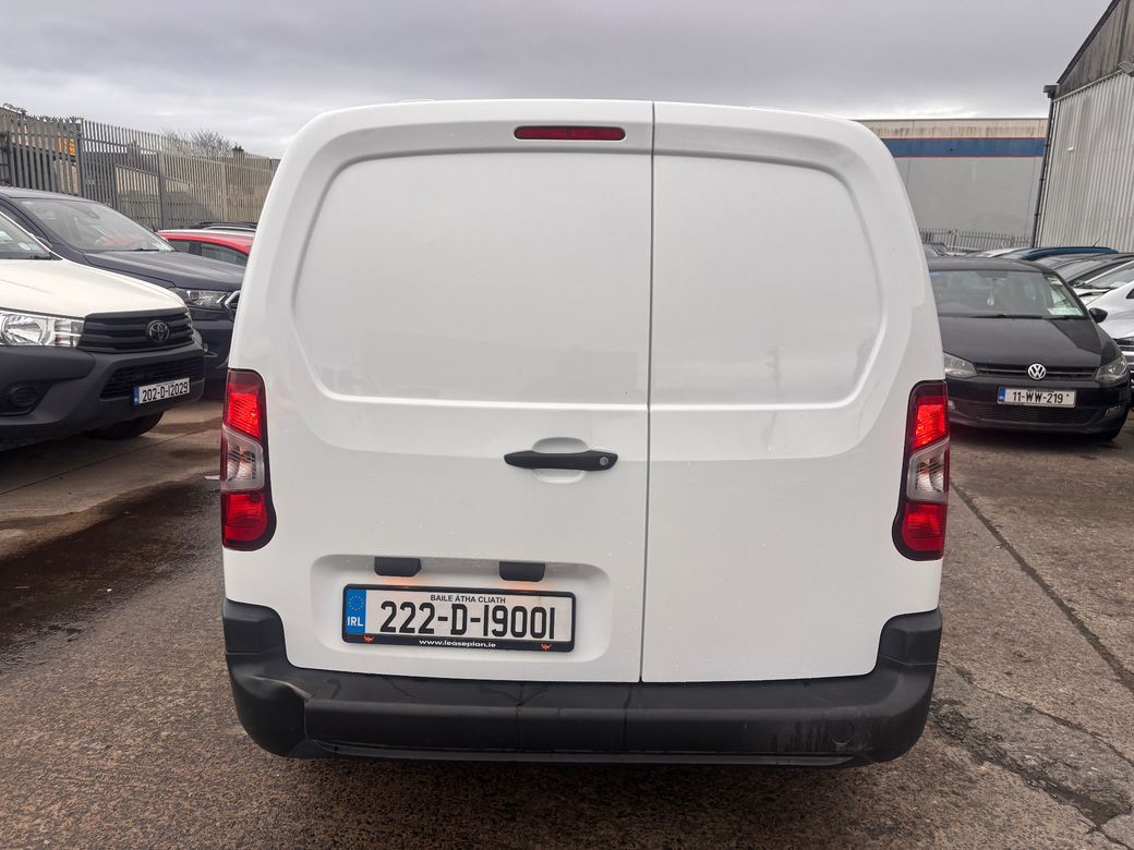 2022 Peugeot Partner