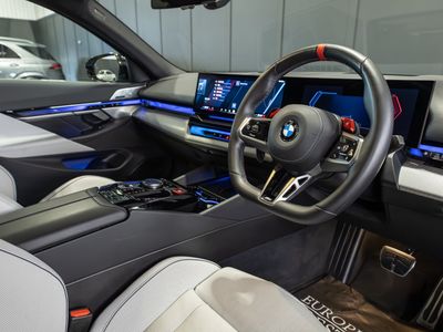 2025 BMW M5