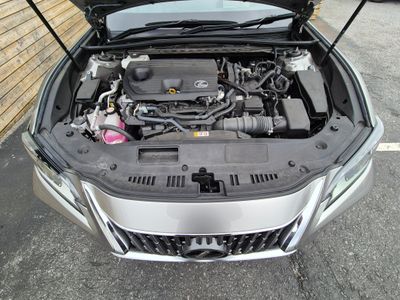 2023 Lexus ES 300h