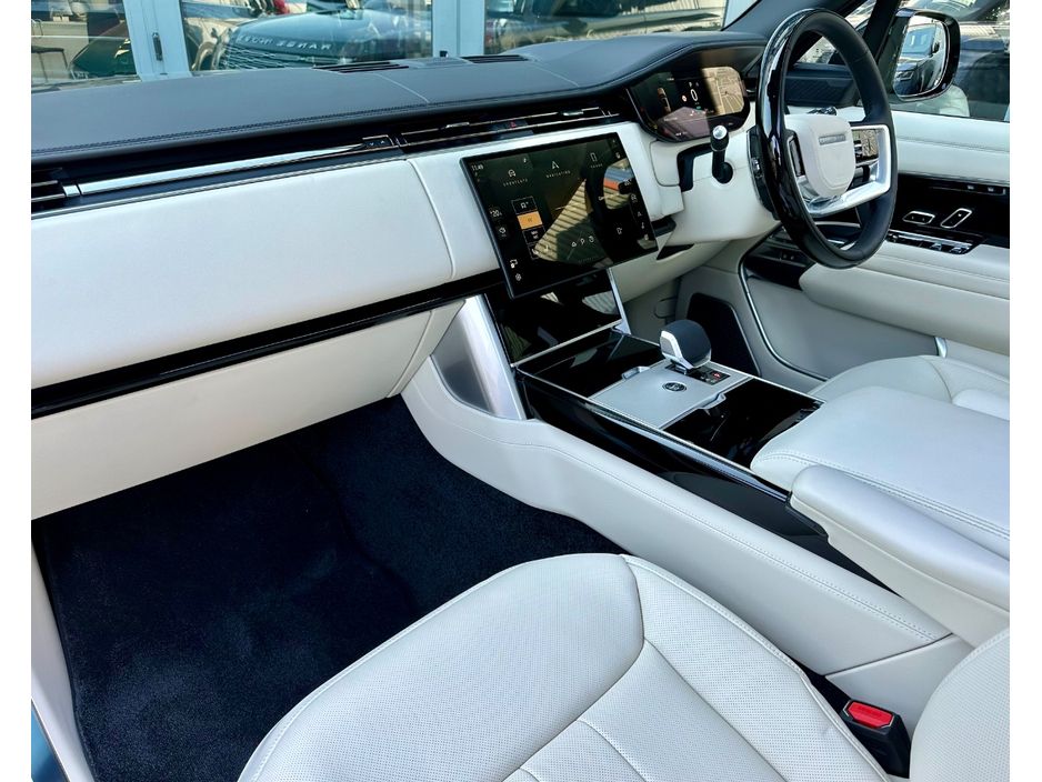 2026 Land Rover Range Rover