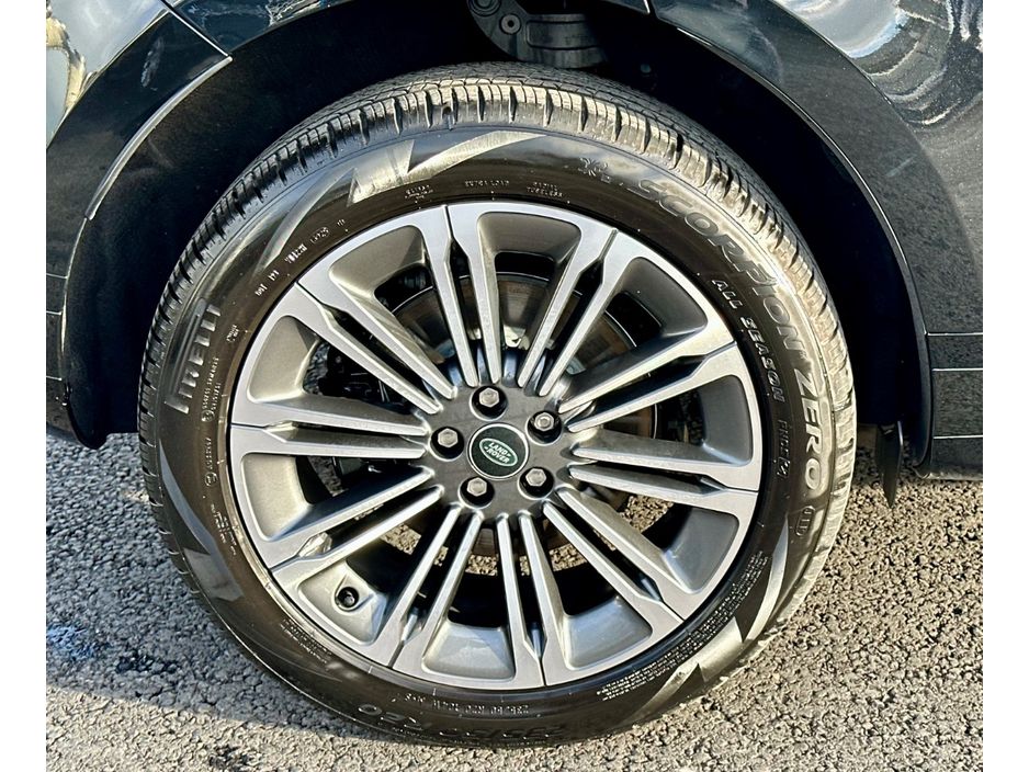 2026 Land Rover Range Rover Evoque