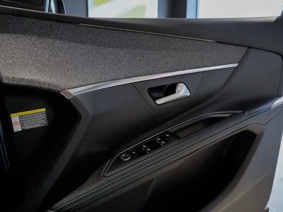2023 Peugeot 5008