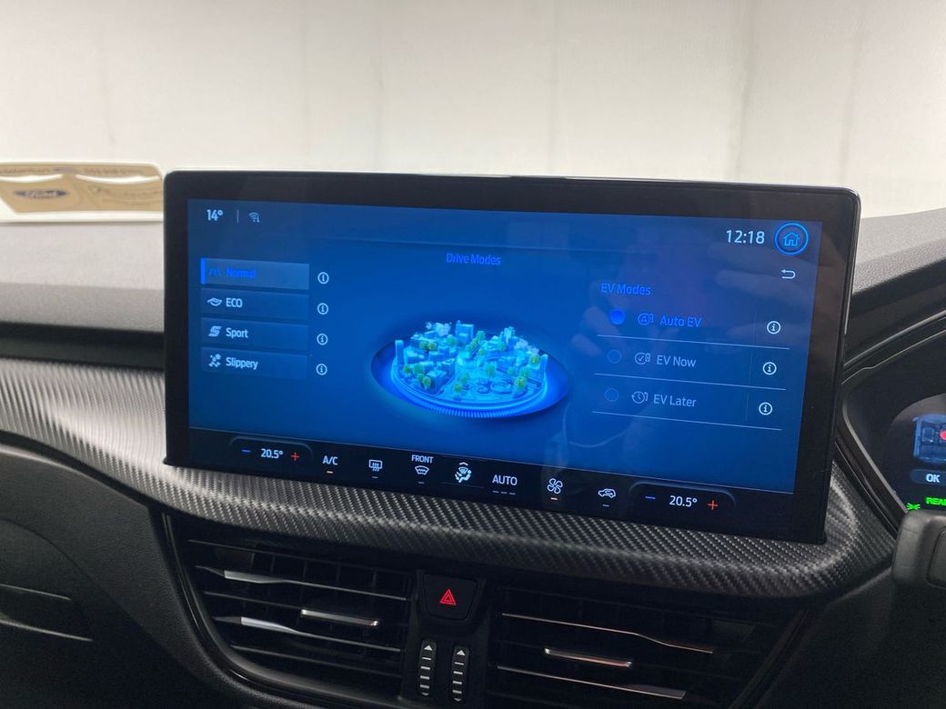 2025 Ford Kuga