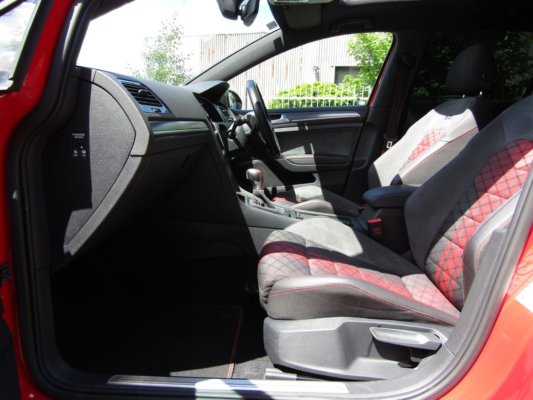 2019 Volkswagen Golf