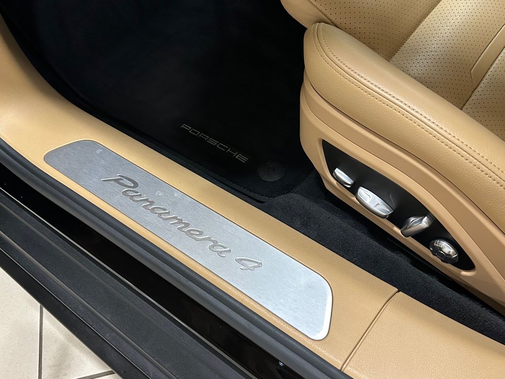 2018 Porsche Panamera