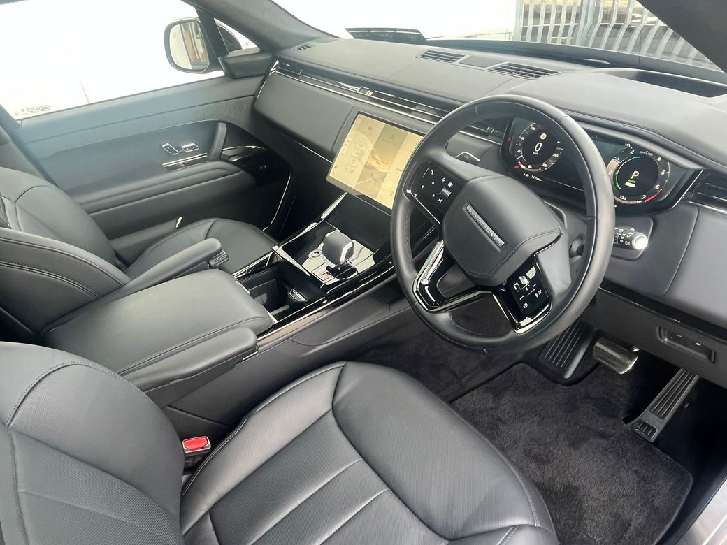 2025 Land Rover Range Rover Sport
