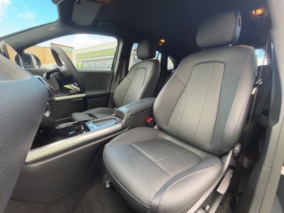 2025 Mercedes-Benz EQA