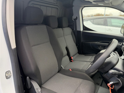 2021 Peugeot Partner
