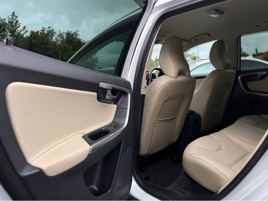 2016 Volvo XC60